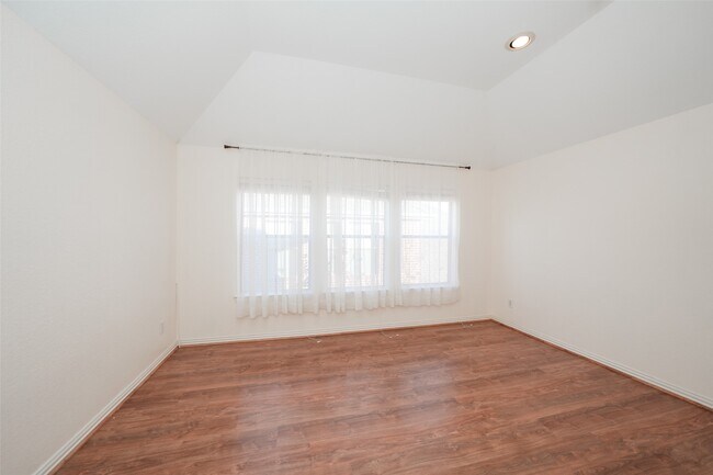 Building Photo - 4426 Greenwood Trace Ln