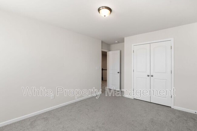 Building Photo - 4743 Darcey Wy