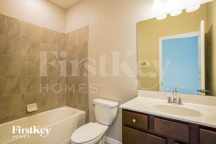 Building Photo - 14209 Vindel Cir