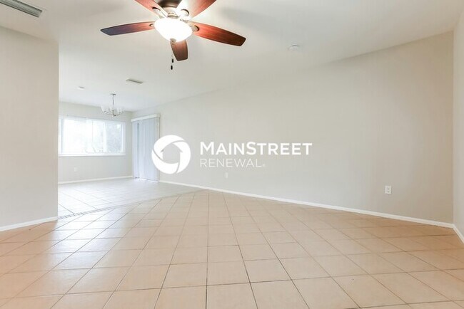 Building Photo - 3 Bedroom Pet-Friendly Home in NORTH PORT, FL with Main Street Renewal