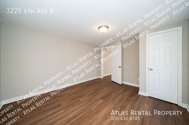 Building Photo - 3225 4th Ave N