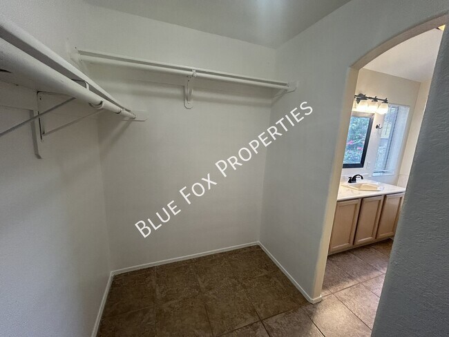 Building Photo - 5257 W Bobwhite Way