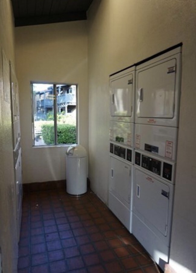 LAUNDRY ROOM/DRYER - 1345 Cabrillo Park Dr