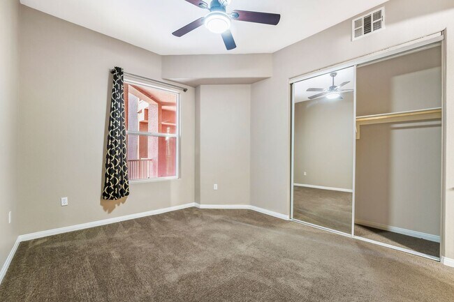 Building Photo - 38 E Serene Ave
