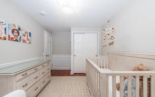 Building Photo - 307 Gaskill St