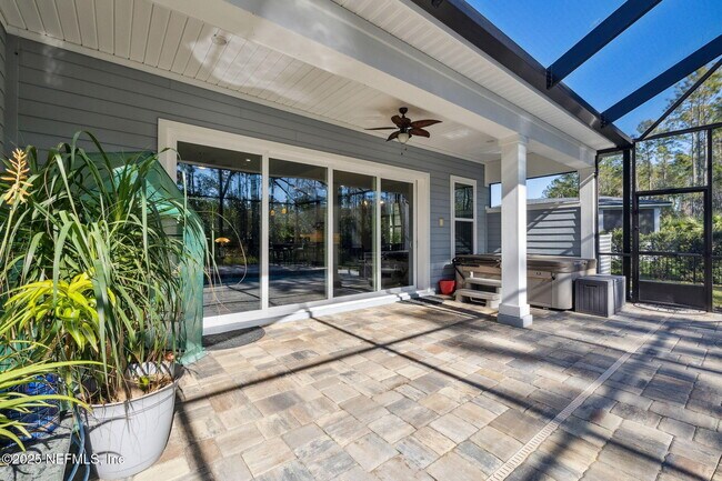 Building Photo - 222 Bonita Vista Dr
