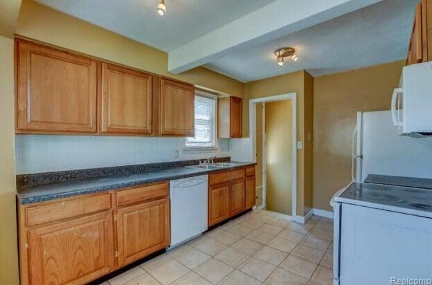 Building Photo - 14694 Jacob Ave