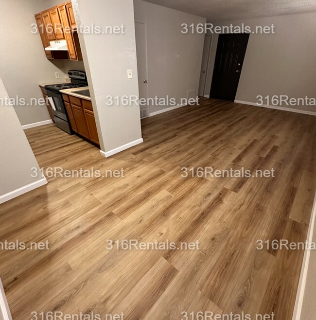 Building Photo - $725 - SECTION 8/ Housing Voucher approved 3 bedroom / 1 bathroom - Newly remodeled Apartment