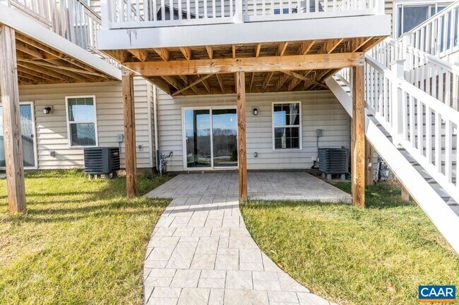 Building Photo - 2033 Elm Tree Ct