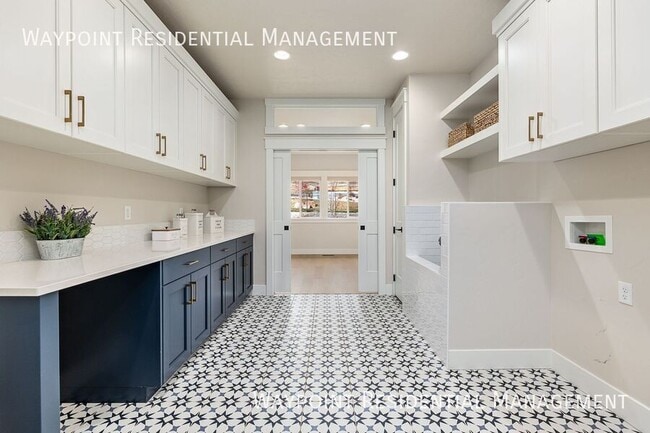 Building Photo - 3570 E Interstellar Ct