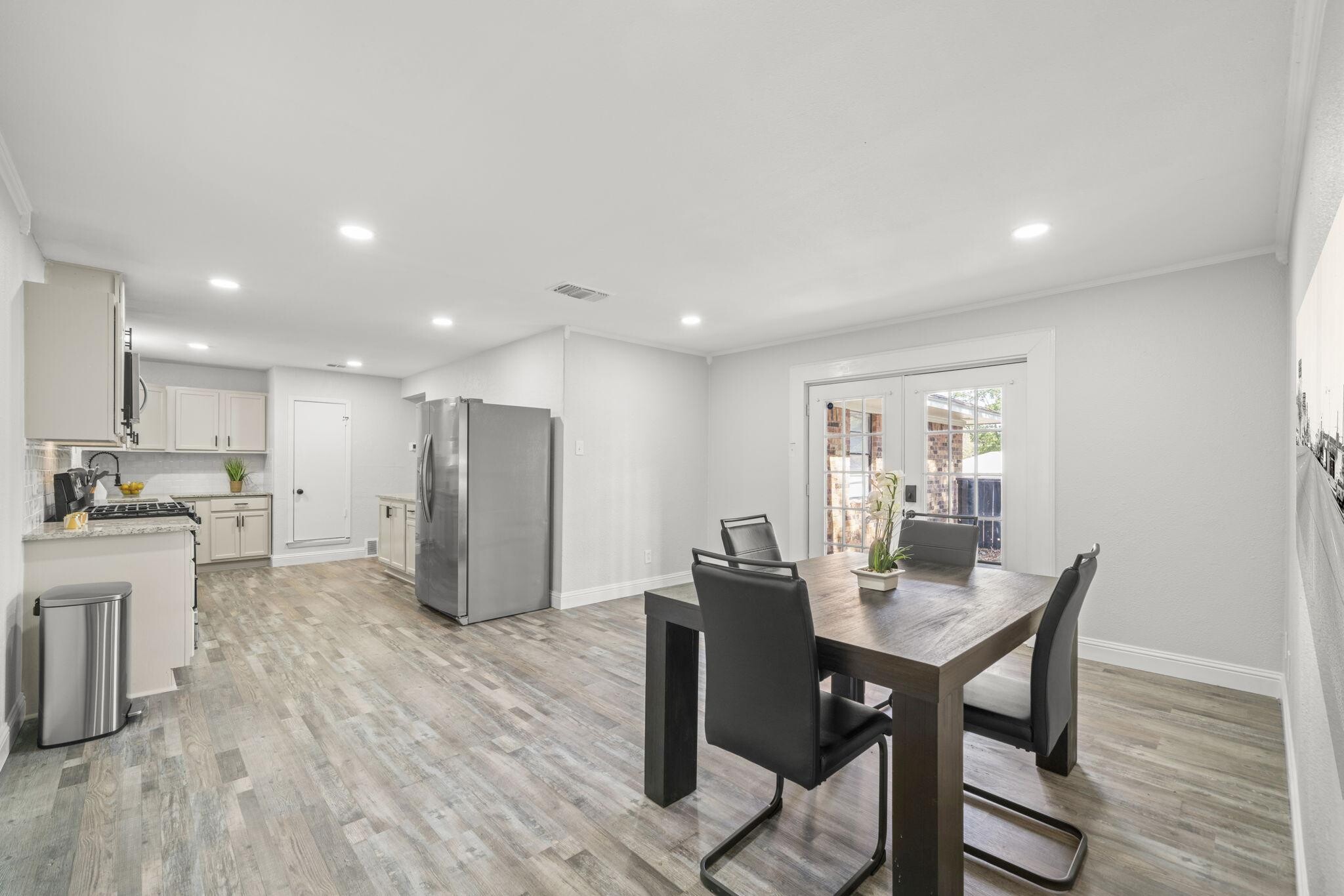 Building Photo - 125 Gramley St