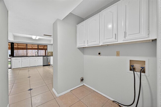 Building Photo - 15815 Ironside Creek Dr