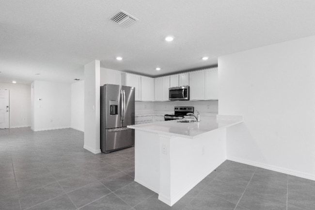 Building Photo - 8666 SW 44th Terrace