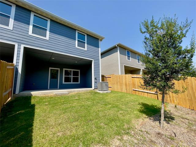 Building Photo - 301 Marsh Ln