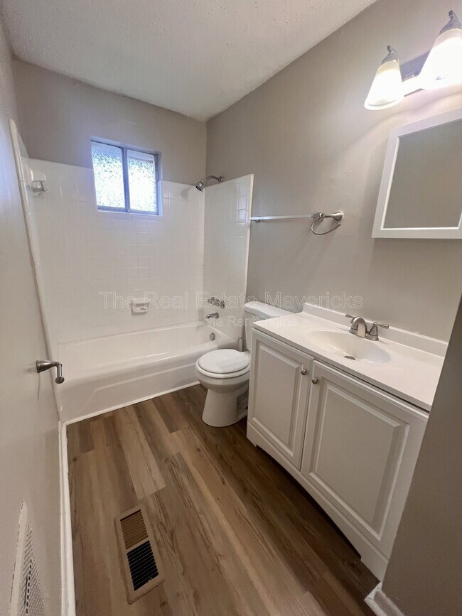 Building Photo - 4706 Midland Pike