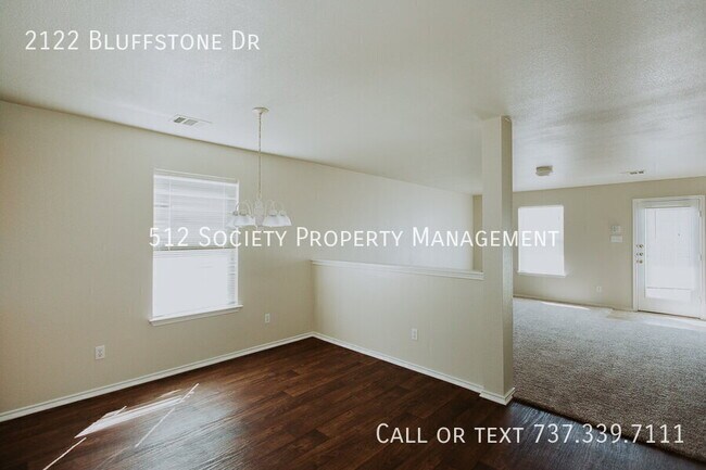 Building Photo - 2122 Bluffstone Dr
