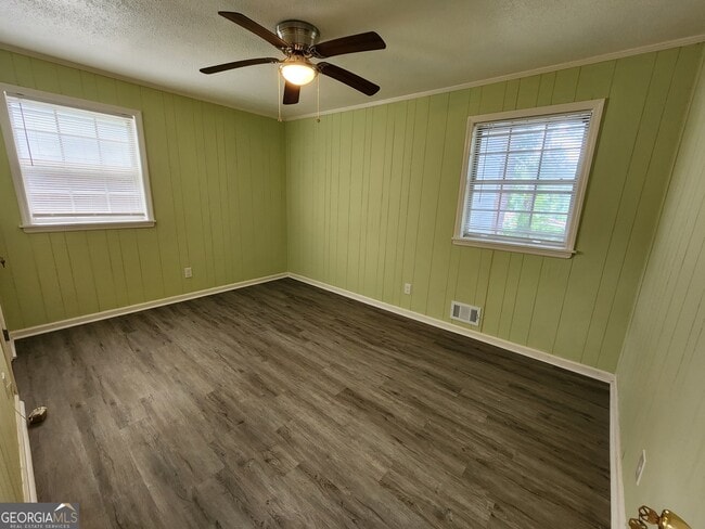 Building Photo - 318 Tate St