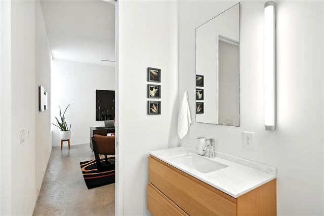 Building Photo - 2325 Rusk Pl