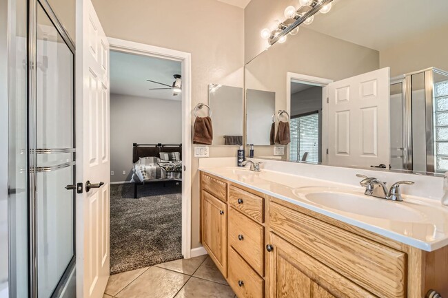 Building Photo - 3 Bed/ 2 Bath House - Large Private Pool