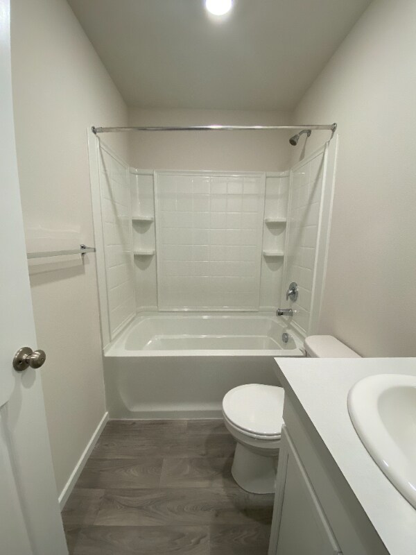 Building Photo - 889 N 18th Ave