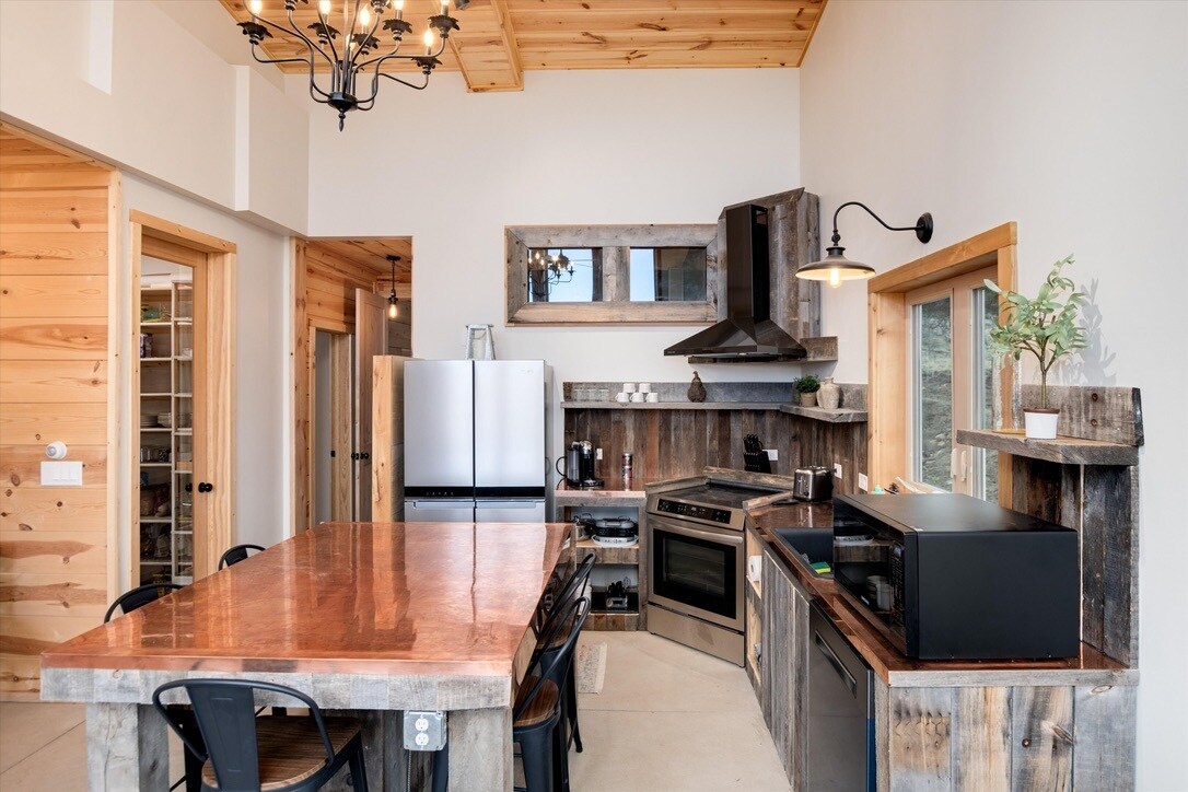 Building Photo - 71 Mountain Vista