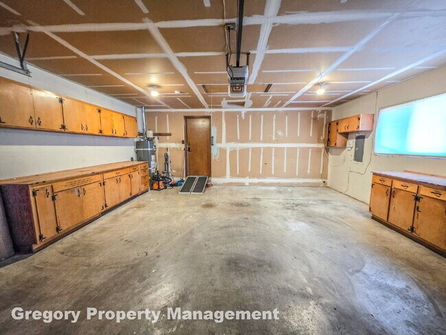 Building Photo - 2209 138th Pl SE
