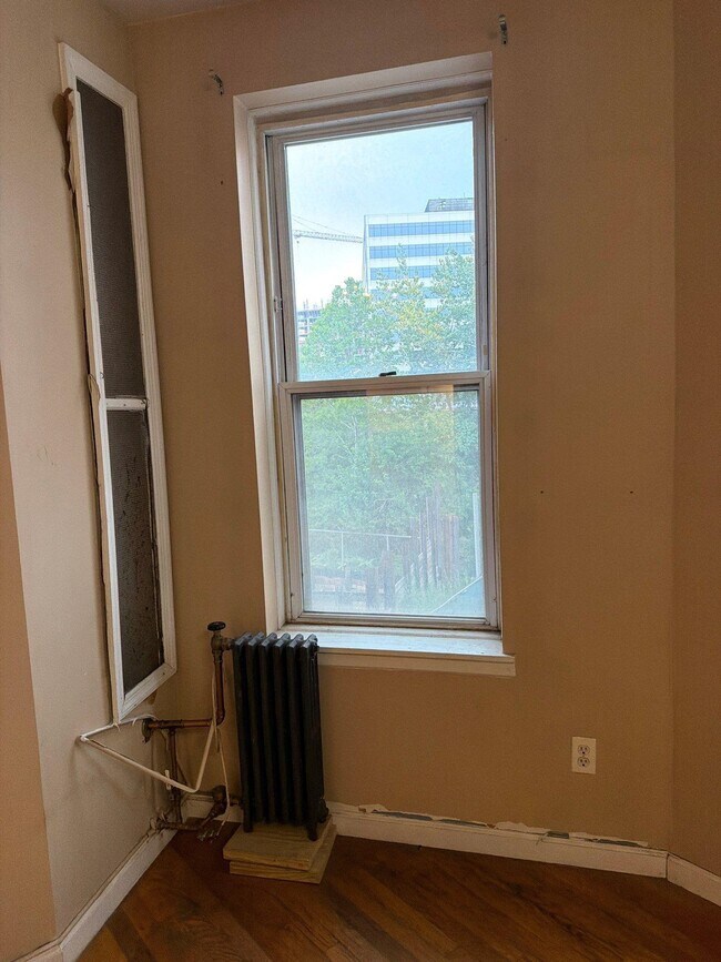 Building Photo - 278 Magnolia Ave