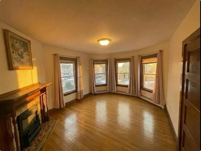 Building Photo - 16 Boston Ave