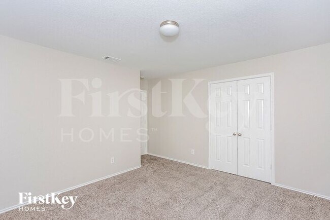 Building Photo - 3010 Dusty Oak Dr