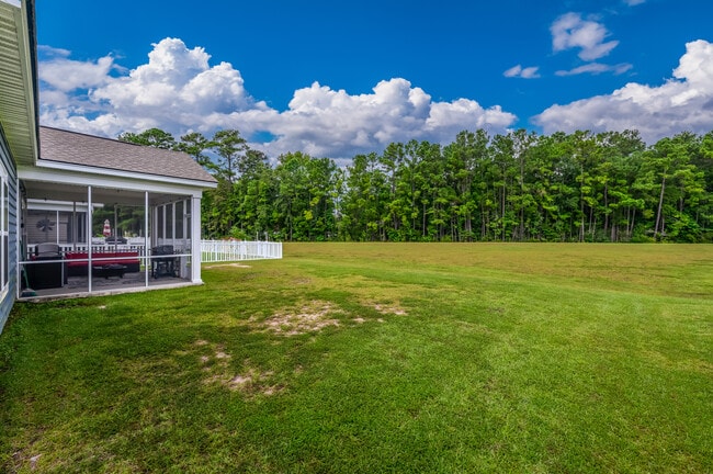 Building Photo - 837 Harrison Mill St