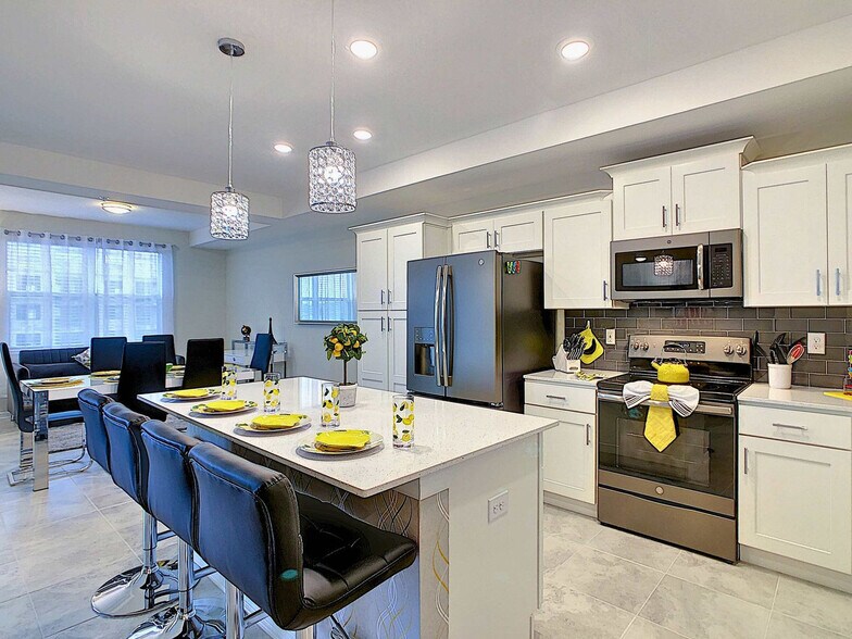 Building Photo - 3120 Paradox Cir