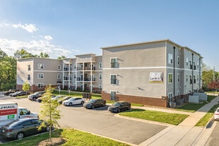 Building Photo - 600 Station Square Apartments