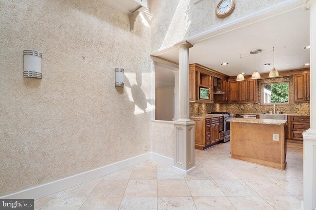 Building Photo - 15729 Holly Grove Rd