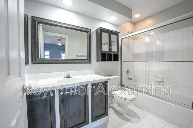 Building Photo - 13568 Heritage Farms Dr