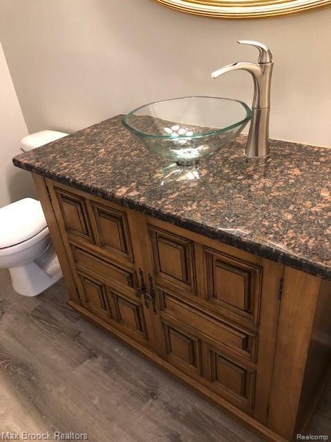 Building Photo - 6365 Richard Run St