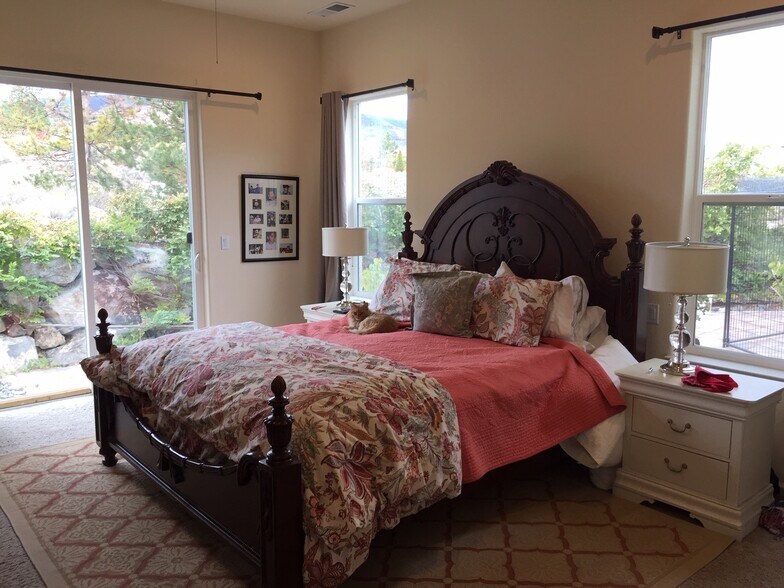 Building Photo - 486 Octate Cir