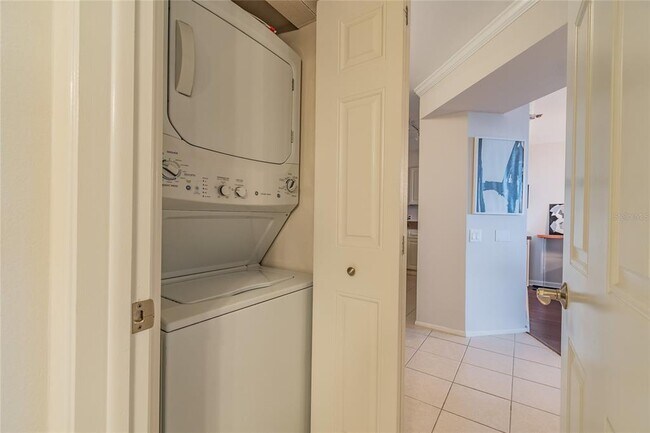 Building Photo - 2333 Feather Sound Dr