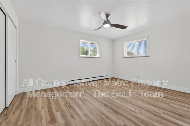 Building Photo - 9050 N Elm Ct