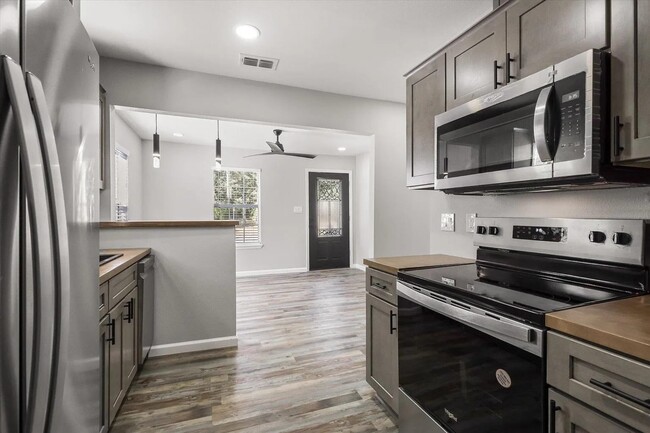 Building Photo - Baltic Avenue