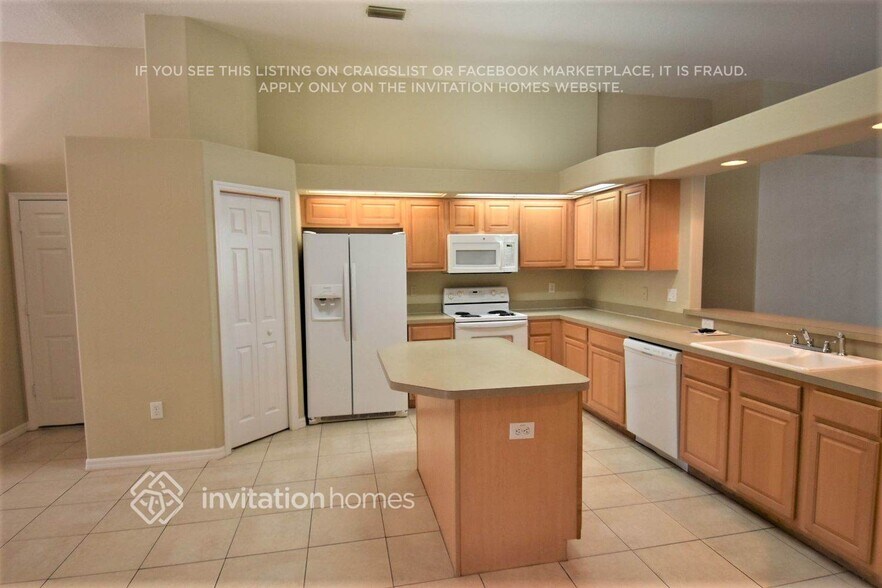Building Photo - 4815 Mirabella Pl
