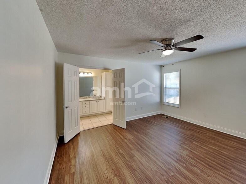 Building Photo - 1234 Piney Church Rd