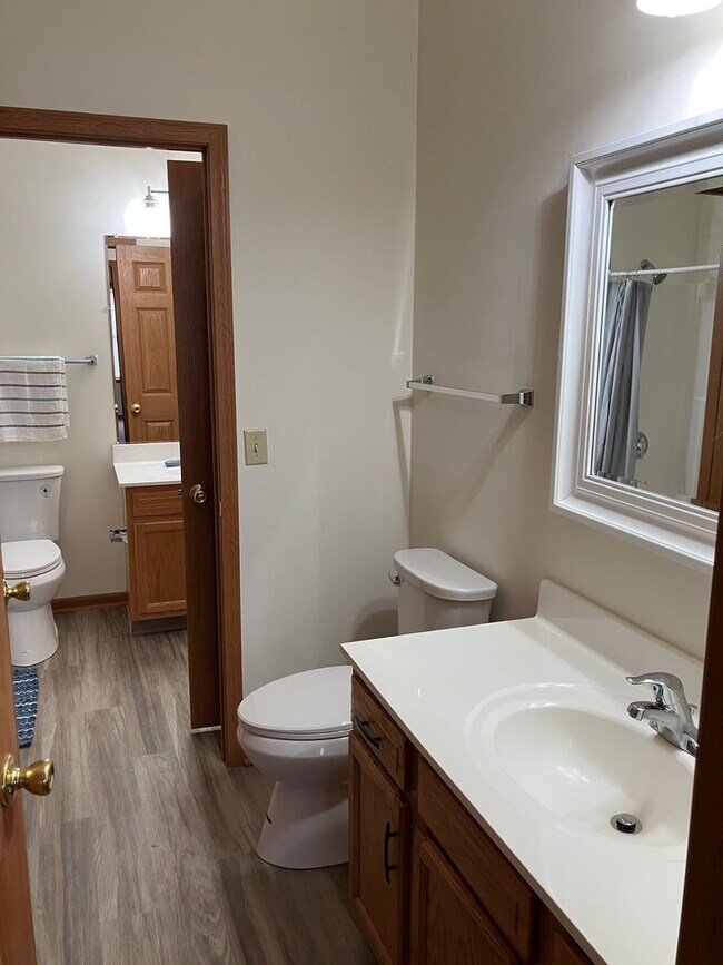 Building Photo - Modern & Spacious 3-Bedroom Ranch Condo – ...