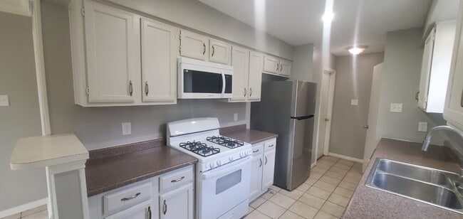 Building Photo - 11315 Lands End Cir