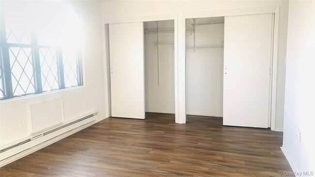 Building Photo - 351 Sierra Vista Ln