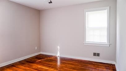 Building Photo - 1714 Glenview Rd