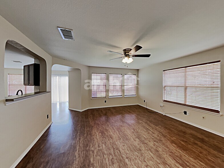 Building Photo - 9831 Carswell Peak