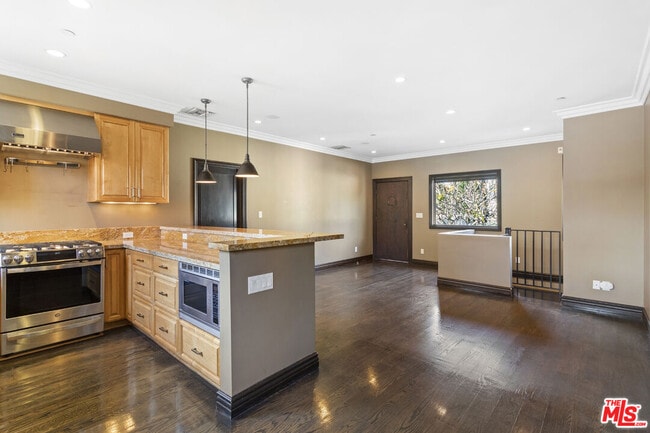 Building Photo - 4182 Irving Pl