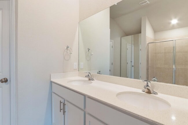 Building Photo - 13309 Arbor Hill Cove