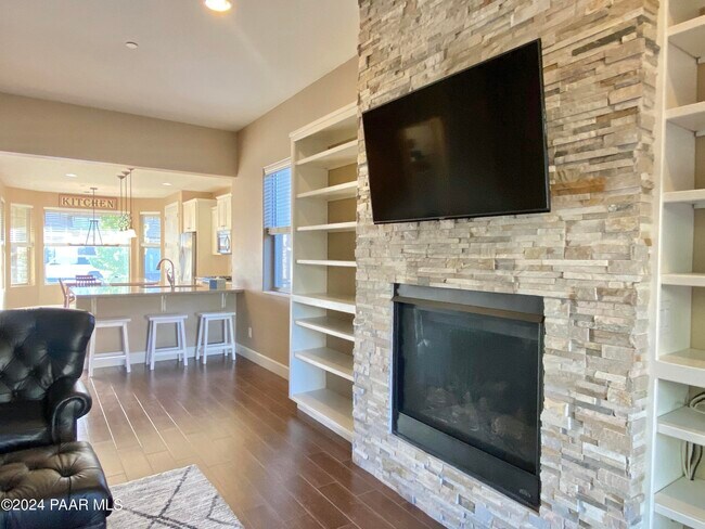 Building Photo - 1553 Range View Cir