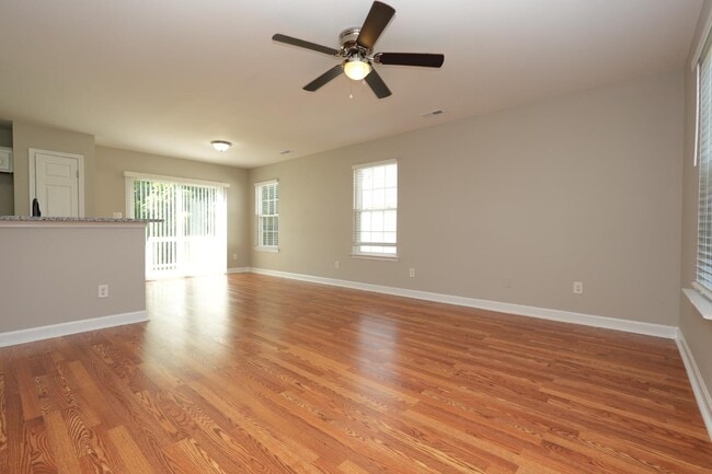 Building Photo - 11539 Stewarts Crossing Dr